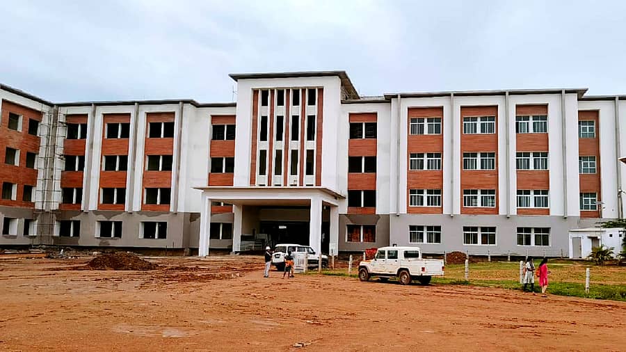 ಹಾವೇರಿ ವೈದ್ಯಕೀಯ ಕಾಲೇಜು ಕಟ್ಟಡದ ಹೊರನೋಟ