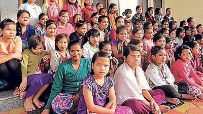 ಮಣಿಪುರ ಹಾಗೂ ಜಾರ್ಖಂಡ್ ವಿದ್ಯಾರ್ಥಿನಿಯರು.