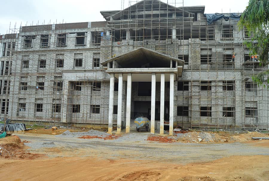 ಯಾದಗಿರಿ ನಗರ ಹೊರ ವಲಯದ ವೈದ್ಯಕೀಯ ಕಾಲೇಜು