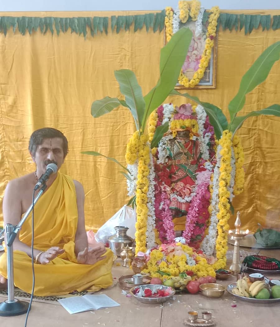 ಹೆಬ್ರಿ ಪಾಂಡುರಂಗ ರಮಣ ನಾಯಕ್ ಅಮೃತಭಾರತಿ ಸಮೂಹ ಶಿಕ್ಷಣ ಸಂಸ್ಥೆಯಲ್ಲಿ ಅಮೃತಭಾರತಿ ಮಾತೃ ಮಂಡಳಿಯಿಂದ ಶ್ರೀವರಮಹಾಲಕ್ಷ್ಮಿ ಹಬ್ಬದ ಪ್ರಯುಕ್ತ ವಿಶೇಷ ಪೂಜೆ ಅನ್ನಪೂರ್ಣ ಸಭಾಂಗಣದಲ್ಲಿ ಆಚರಿಸಲಾಯಿತು. 