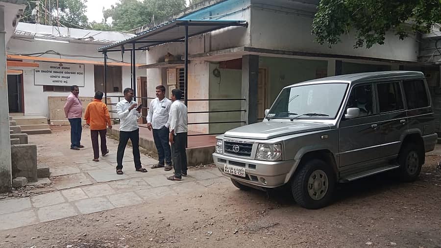 ಯಾದಗಿರಿಯ ಭೂ ದಾಖಲೆಗಳ ಸಹಾಯಕ ನಿರ್ದೇಶಕರ ಕಚೇರಿ