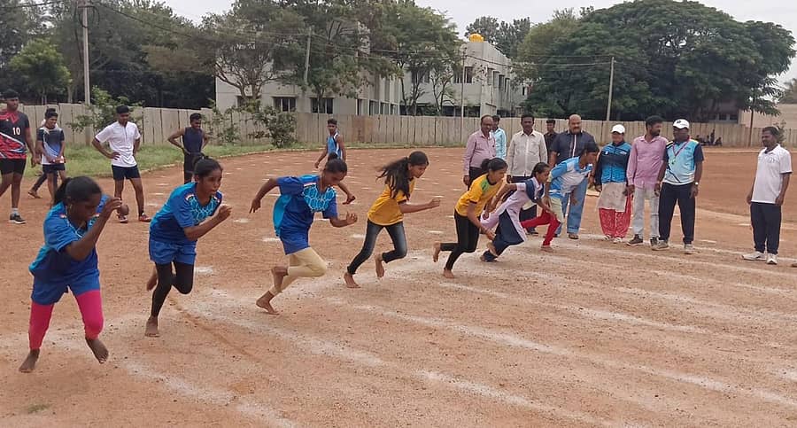 <div class="paragraphs"><p>ಕ್ರೀಡಾಕೂಟ </p></div>