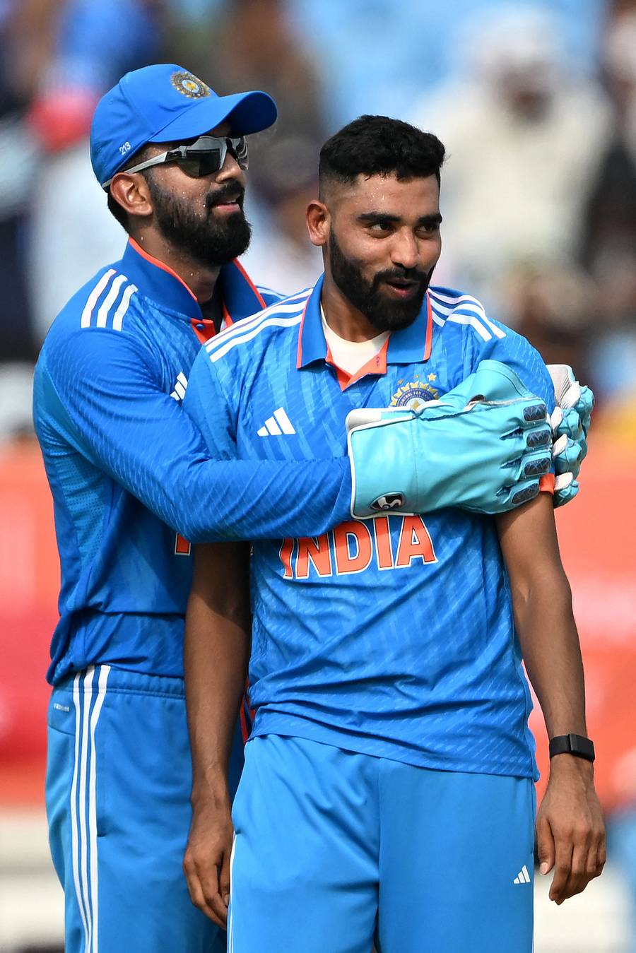 ಕೆ.ಎಲ್. ರಾಹುಲ್ ಮತ್ತು ಮೊಹಮ್ಮದ್ ಸಿರಾಜ್