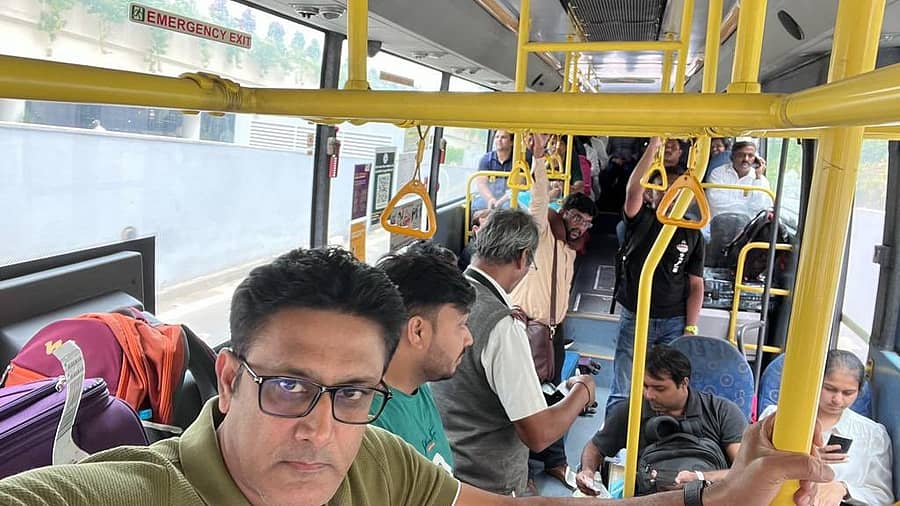 <div class="paragraphs"><p>ಅನಿಲ್ ಕುಂಬ್ಳೆ ಅವರು ತಮ್ಮ ಎಕ್ಸ್ ಖಾತೆಯಲ್ಲಿ ಹಂಚಿಕೊಂಡಿರುವ ಚಿತ್ರ</p></div>