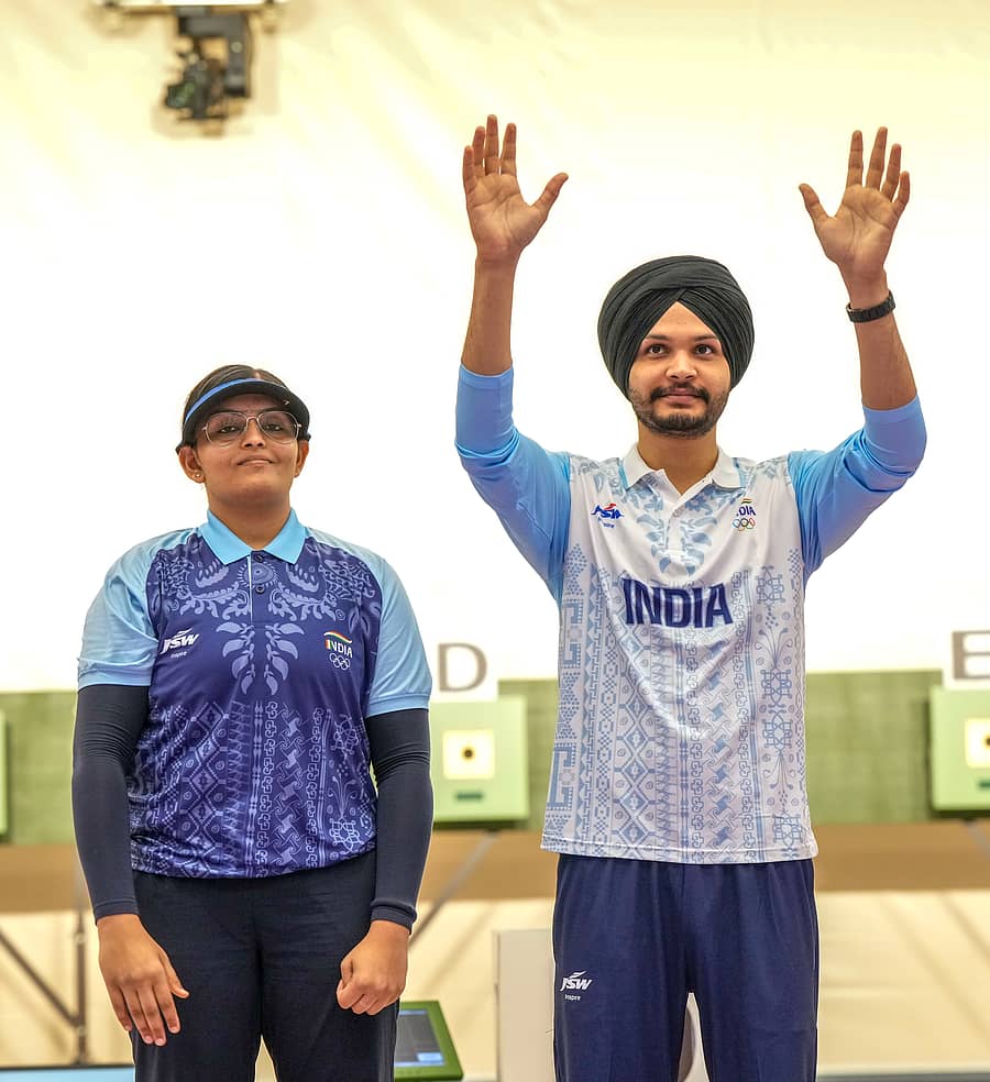 ದಿವ್ಯಾ ಟಿ.ಎಸ್ ಮತ್ತು ಸರಬ್ಜೋತ್ ಸಿಂಗ್ –ಪಿಟಿಐ ಚಿತ್ರ