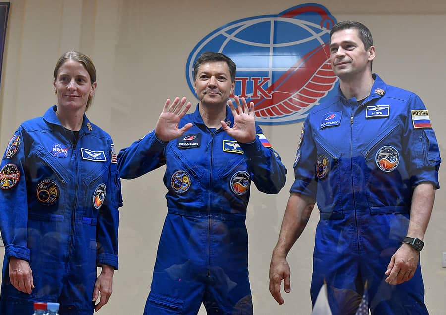 ನಾಸಾದ ಗಗನಯಾತ್ರಿ ಲೊರಲ್ ಒ‘ಹರಾ ಮತ್ತು ರಷ್ಯಾದ ಗಗನಯಾತ್ರಿಗಳಾದ ಒಲೆಗ್ ಕೊನೊನೆಂಕೊ ಮತ್ತು ನಿಕೊಲಾಯ್ ಚುಬ್ –ಎಎಫ್ಪಿ ಚಿತ್ರ