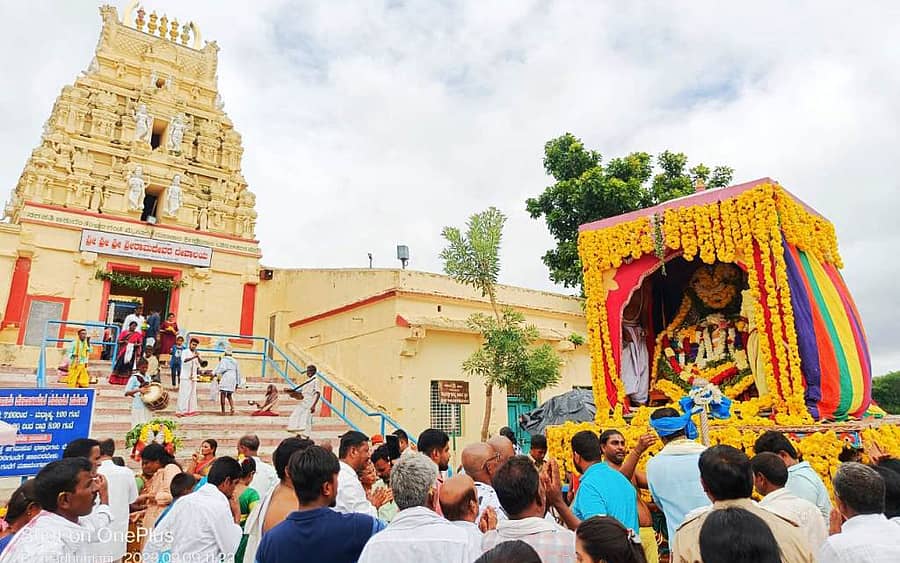 ಸಾಲಿಗ್ರಾಮ ತಾಲ್ಲೂಕಿನ ಚುಂಚನಕಟ್ಟೆಯ ಕೋದಂಡರಾಮನ ದೇವಾಲಯದಲ್ಲಿ ಕೋದಂಡರಾಮನ ರಥೋತ್ಸವ ನಡೆಯಿತು