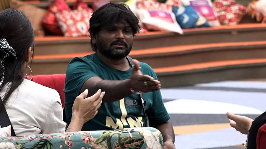 <div class="paragraphs"><p>Bigg Boss Kannada</p></div>