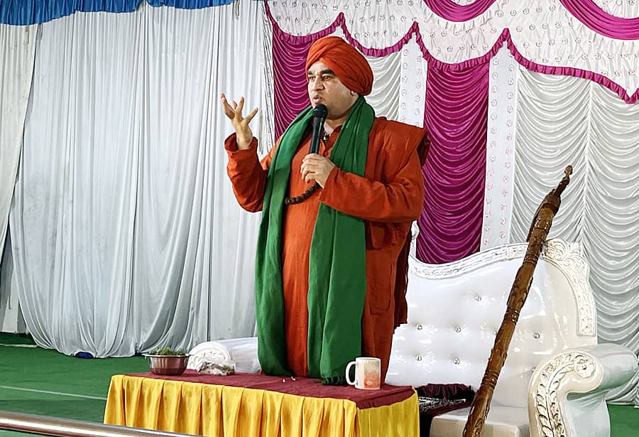 ಗಜೇಂದ್ರಗಡದ ಜಿ.ಕೆ.ಬಂಡಿ ಗಾರ್ಡ್ನ್ನಲ್ಲಿ ನಡೆದ ಪೂರ್ವಭಾವಿ ಸಭೆಯಲ್ಲಿ ಕೂಡಲ ಸಂಗಮದ ಬಸವ ಜಯಮೃತ್ಯುಂಜಯ ಸ್ವಾಮೀಜಿ ಮಾತನಾಡಿದರು