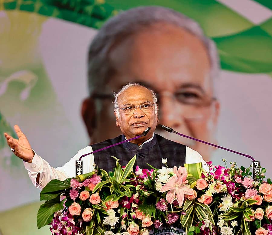 <div class="paragraphs"><p>ಮಲ್ಲಿಕಾರ್ಜುನ ಖರ್ಗೆ</p></div>