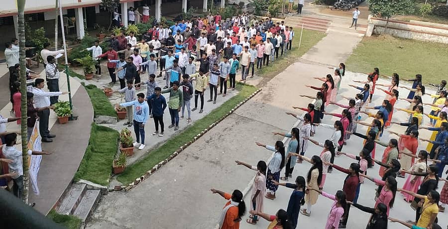 <div class="paragraphs"><p> ವಿದ್ಯಾರ್ಥಿಗಳು</p></div>