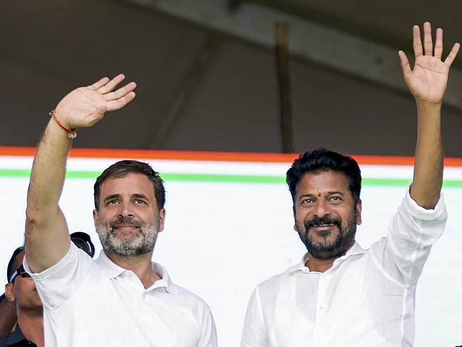 <div class="paragraphs"><p>ರಾಹುಲ್‌ ಗಾಂಧಿ ಹಾಗೂ ರೇವಂತ ರೆಡ್ಡಿ</p></div>