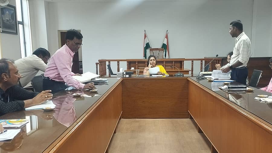 ಬಾಲಕಾರ್ಮಿಕರ ನಿರ್ಮೂಲನೆ ಕುರಿತ ಜಿಲ್ಲಾಮಟ್ಟದ ಟಾಸ್ಕ್ಪೋರ್ಸ್ ಸಮಿತಿ ಸಭೆ ಜಿಲ್ಲಾಧಿಕಾರಿ ಶಿಲ್ಪಾ ನಾಗ್ ನೇತೃತ್ವದಲ್ಲಿ ನಡೆಯಿತು