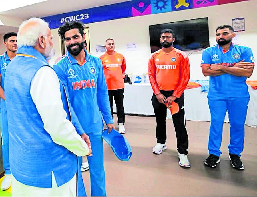 <div class="paragraphs"><p>ಪ್ರಧಾನಿ ನರೇಂದ್ರ ಮೋದಿ ಅವರು ರವೀಂದ್ರ ಜಡೇಜ ಅವರೊಂದಿಗೆ ಮಾತನಾಡಿದರು </p></div>