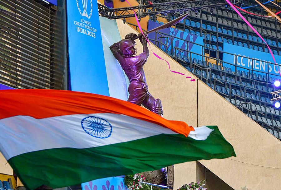 <div class="paragraphs"><p>ವಾಂಖೆಡೆ ಕ್ರೀಡಾಂಗಣದಲ್ಲಿ ಸಚಿನ್ ತೆಂಡೂಲ್ಕರ್ ಪ್ರತಿಮೆ ಅನಾವರಣ</p></div>