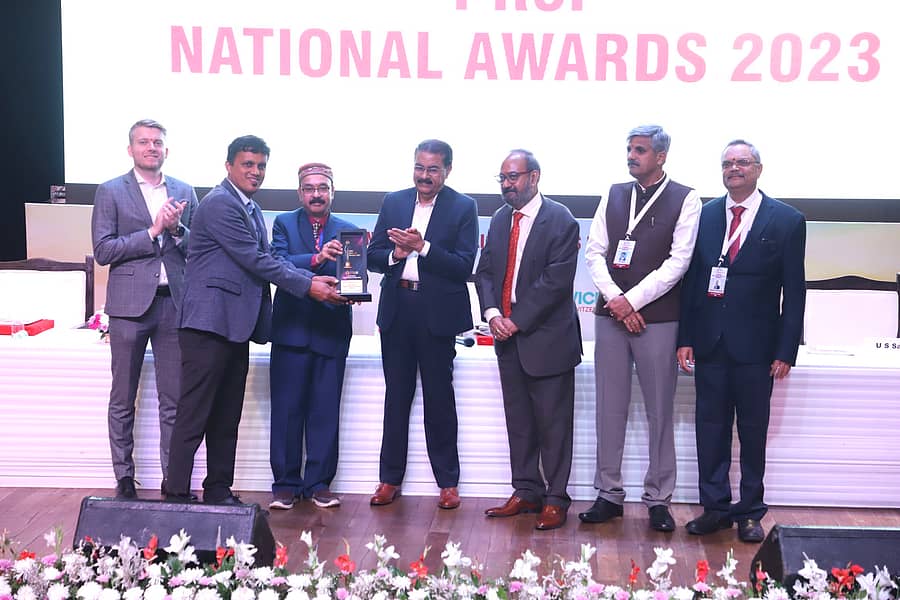 ದೆಹಲಿಯಲ್ಲಿ ನಡೆದ ಕಾರ್ಯಕ್ರಮದಲ್ಲಿ ಎಂಆರ್ಪಿಎಲ್ ಪ್ರತಿನಿಧಿ ರುಡಾಲ್ಫ್ ನೊರೋನ್ಹ ಅವರು ಪ್ರಶಸ್ತಿ ಸ್ವೀಕರಿಸಿದರು