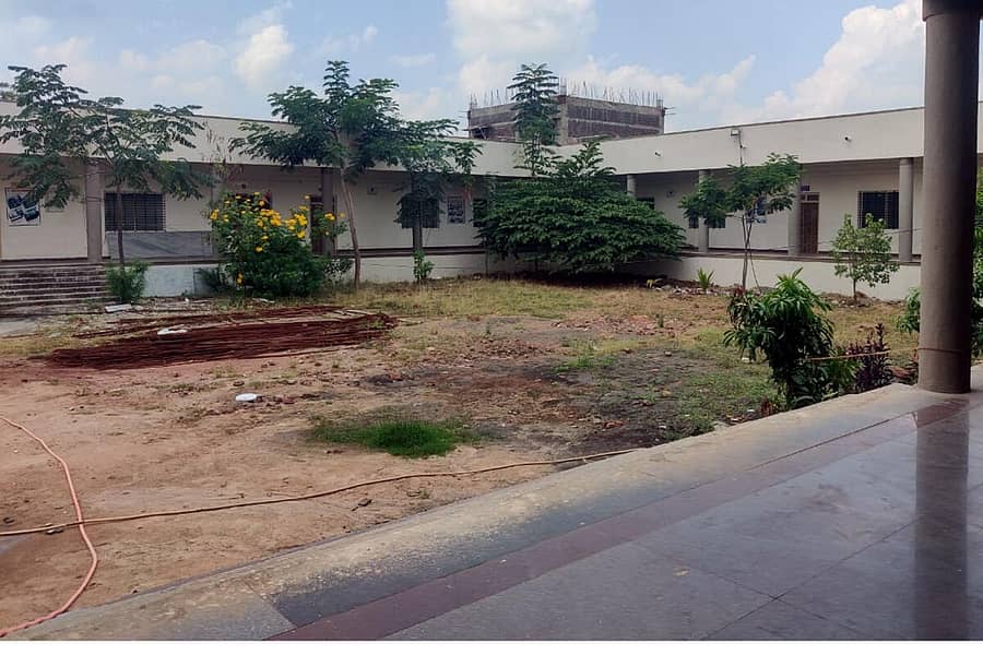 ವಿದ್ಯಾರ್ಥಿಗಳಿಲ್ಲದೇ ಬಿಕೋ ಎನ್ನುತ್ತಿರುವ ರಬಕವಿ ಬನಹಟ್ಟಿಯ ಸರ್ಕಾರಿ ಪ್ರಧಮ ದರ್ಜೆ ಕಾಲೇಜು