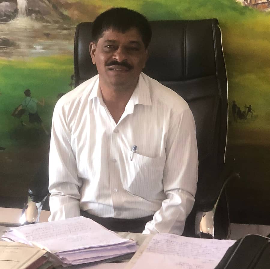 <div class="paragraphs"><p>ಮೂಡಿಗೆರೆ BEO ಹೇಮಂತರಾಜ್</p></div>