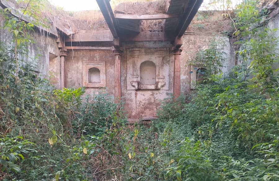 ದುರಸ್ತಿಗೆ ಕಾದಿರುವ ಕೊಪ್ಪಳದ ಗೌರಿ ಅಂಗಳ ಬಡಾವಣೆಯ ಗರಡಿ ಮನೆಯ ನೋಟ