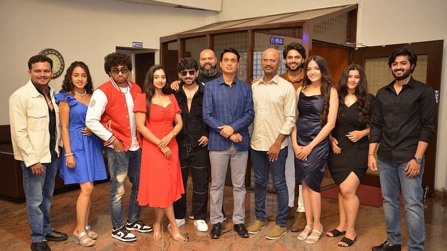 <div class="paragraphs"><p>ಬ್ಯಾಕ್ ಬೆಂಚರ್ಸ್ ಚಿತ್ರತಂಡ</p></div>