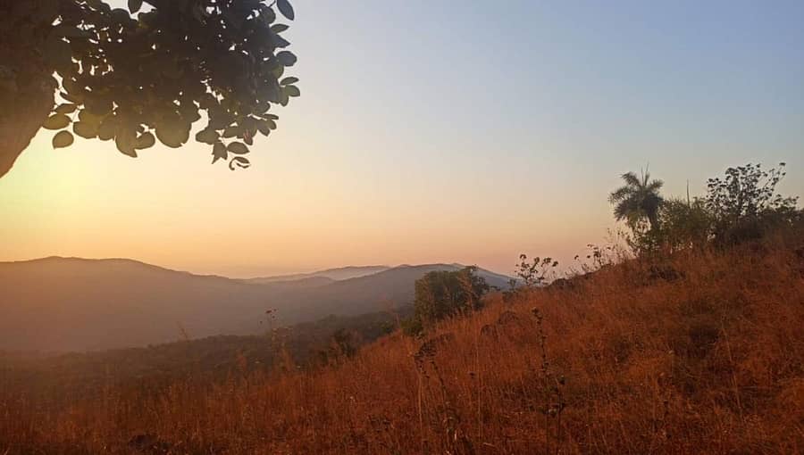 ಯಲ್ಲಾಪುರ ತಾಲ್ಲೂಕಿನಲ್ಲಿರುವ ಸೂರ್ಯಕಲ್ಯಾಣಿ ಗುಡ್ಡದ ವಿಹಂಗಮ ನೋಟ