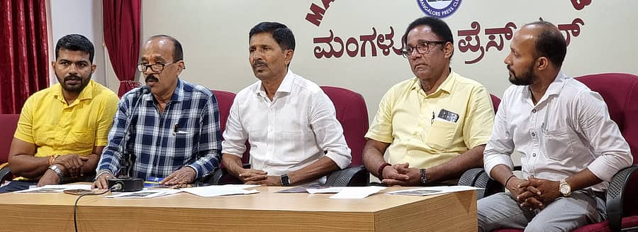 ಪತ್ರಿಕಾಗೋಷ್ಠಿಯಲ್ಲಿ ವಸಂತ ಕುಮಾರ್ ಶೆಟ್ಟಿ ಮಾತನಾಡಿದರು. ಅಶ್ವಿನ್ ಕೊಟ್ಟಾರಿ, ಮಹಾಬಲ ಮಾರ್ಲ, ಜಗದೀಶ್ ಶೆಟ್ಟಿ ಮತ್ತು ರಾಕೇಶ ಶೆಟ್ಟಿ ಭಾಗವಹಿಸಿದ್ದರು 