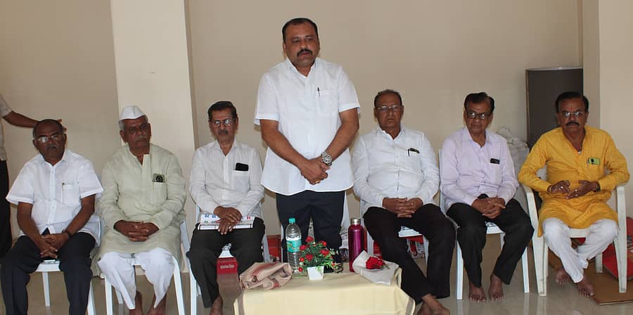 ಗುಲಬರ್ಗಾ ಹಟಗಾರ ಸಮಾಜ ಅಭಿವೃದ್ಧಿ ಸಂಘ ಏರ್ಪಡಿಸಿದ್ದ ಸಮಾರಂಭದಲ್ಲಿ ನೇಕಾರ ಸಮುದಾಯಗಳ ಒಕ್ಕೂಟದ ಕಲಬುರಗಿ ಜಿಲ್ಲಾಧ್ಯಕ್ಷ ಪ್ರದೀಪ ಸಂಗಾ ಮಾತನಾಡಿದರು