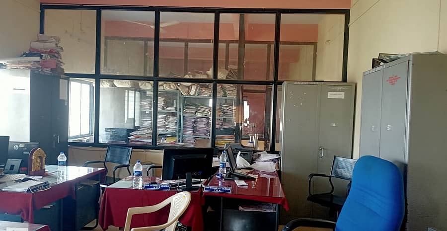 ಚಿಕ್ಕೋಡಿಯಲ್ಲಿ ಡಿಡಿಪಿಐ ಕಚೇರಿ ಕಟ್ಟಡದಲ್ಲಿ ಕಾರ್ಯನಿರ್ವಹಿಸುತ್ತಿರುವ ಡಿಡಿಪಿಯು ಕಚೇರಿ