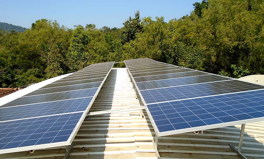 ಕುಮಟಾ ತಾಲ್ಲೂಕಿನ ಕತಗಾಲದ ಎಸ್.ಕೆ.ಪಿ ಪ್ರೌಢ ಶಾಲೆಗೆ ಹಳೆಯ ವಿದ್ಯಾರ್ಥಿಯೊಬ್ಬರು ಕೊಡುಗೆಯಾಗಿ ನೀಡಿರುವ ೨೦ ಕೆ.ವಿ. ಸಾಮರ್ಥ್ಯದ ಸೋಲಾರ್