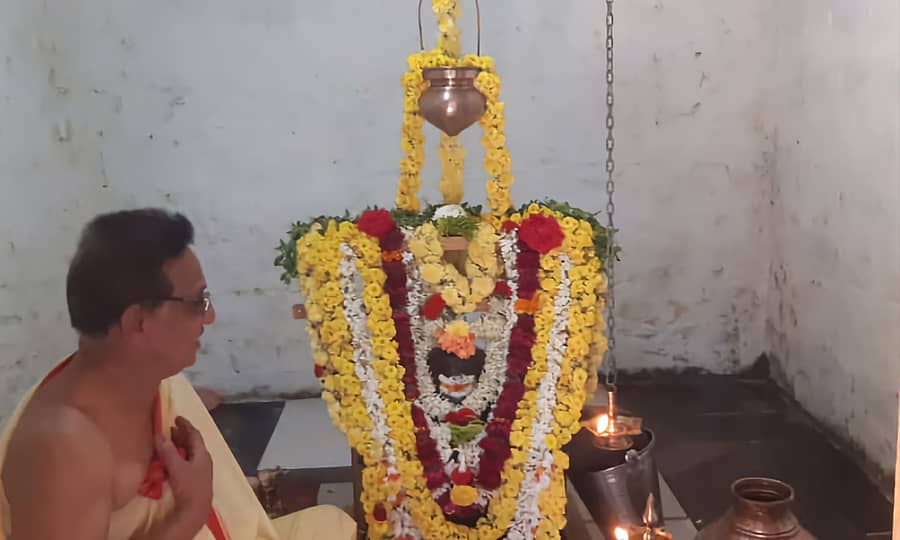 ರಾಮತೀರ್ಥದಲ್ಲಿ ನೆಲೆನಿಂತ ರಾಮೇಶ್ವರ