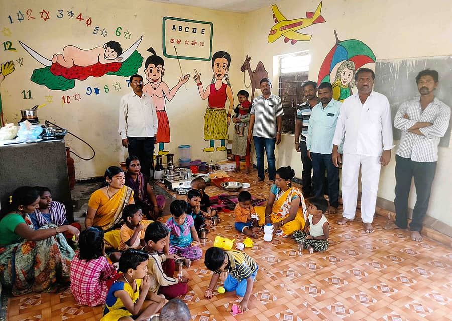 ಅಫಜಲಪುರ ತಾಲ್ಲೂಕಿನ ಗೌರ (ಬಿ) ಗ್ರಾಮ ಪಂಚಾಯಿತಿ ಕೇಂದ್ರ ಸ್ಥಾನದಲ್ಲಿ ಸೋಮವಾರ ಕೂಸಿನ ಮನೆ ಆರಂಭವಾಗಿರುವುದು