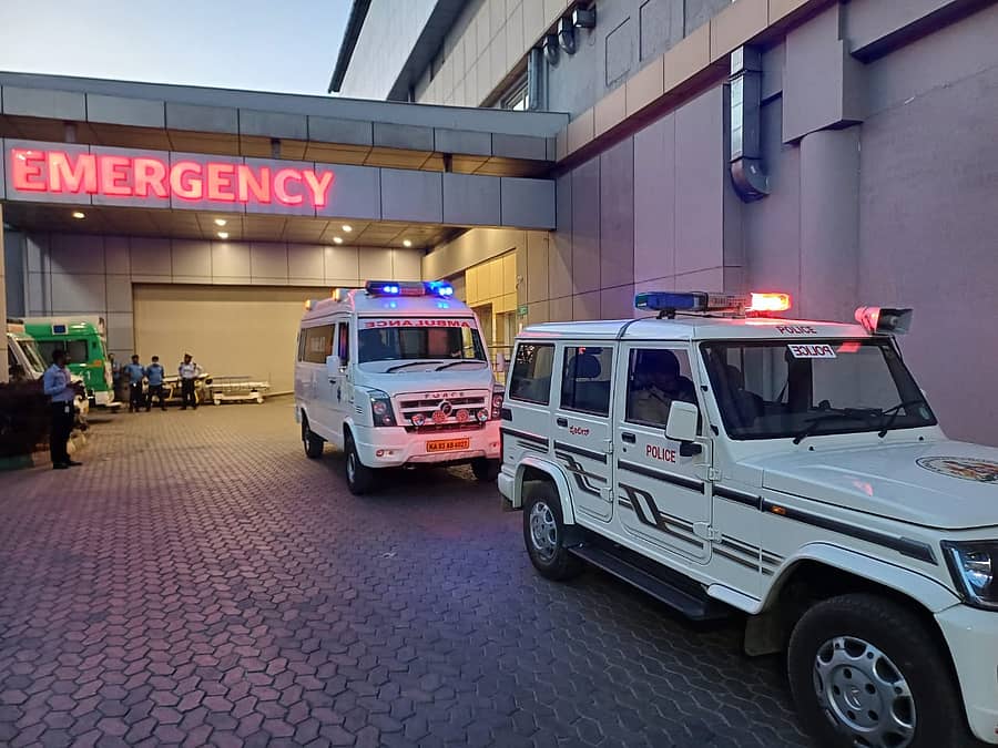 ಹೆಬ್ಬಾಳದ ಆಸ್ಟರ್ ಸಿಎಂಐ ಆಸ್ಪತ್ರೆಯಿಂದ ಹೊರಟಿದ್ದ ಆಂಬುಲೆನ್ಸ್‌ 