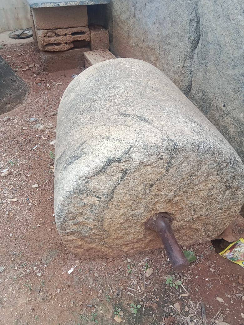 ಮೂಲೆ ಸೇರಿರುವ ರಾಗಿ ಗುಂಡು