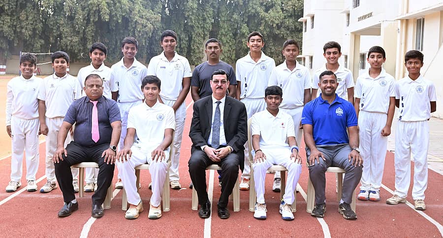 <div class="paragraphs"><p>ಬೆಂಗಳೂರಿನ ಫ್ರ್ಯಾಂಕ್ ಅಂಥೋನಿ ಪಬ್ಲಿಕ್ ಶಾಲೆ ತಂಡವು ಬಿಟಿಆರ್ ಶೀಲ್ಡ್ 14 ವರ್ಷದೊಳಗಿನವರ (ಗುಂಪು 1, ಡಿವಿಷನ್ 2) ಪ್ರಶಸ್ತಿ ಜಯಿಸಿತು. </p></div>