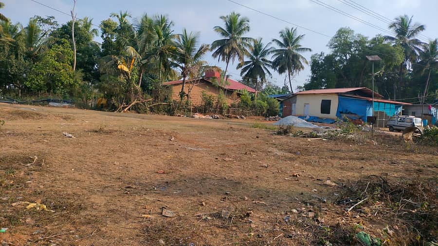 ಶಿರಸಿಯ ಹುಲೇಕಲ್‍ನಲ್ಲಿ ಡಾ.ಬಿ.ಆರ್.ಅಂಬೇಡ್ಕರ್ ವಸತಿ ಶಾಲೆ ನಿರ್ಮಿಸಲು ಮಂಜೂರಾಗಿರುವ ಜಾಗ ಖಾಲಿಯಿರುವುದು