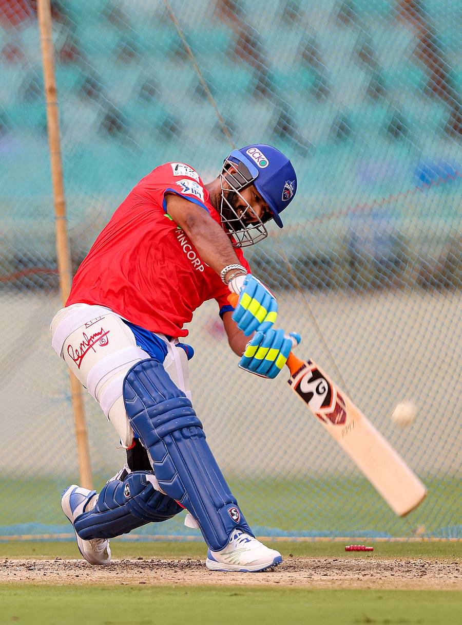 ನೆಟ್ಸ್‌ನಲ್ಲಿ ರಿಷಭ್ ಪಂತ್ ಬ್ಯಾಟಿಂಗ್ ಅಭ್ಯಾಸ  –ಪಿಟಿಐ ಚಿತ್ರ