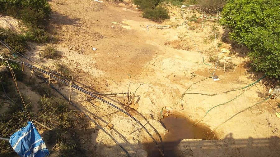 ತೀರ್ಥಹಳ್ಳಿ ತಾಲ್ಲೂಕಿನ ಚಂಗಾರು ಸಮೀಪ ಮಾಲತಿ ನದಿ ಸಂಪೂರ್ಣ ಬತ್ತಿರುವುದು