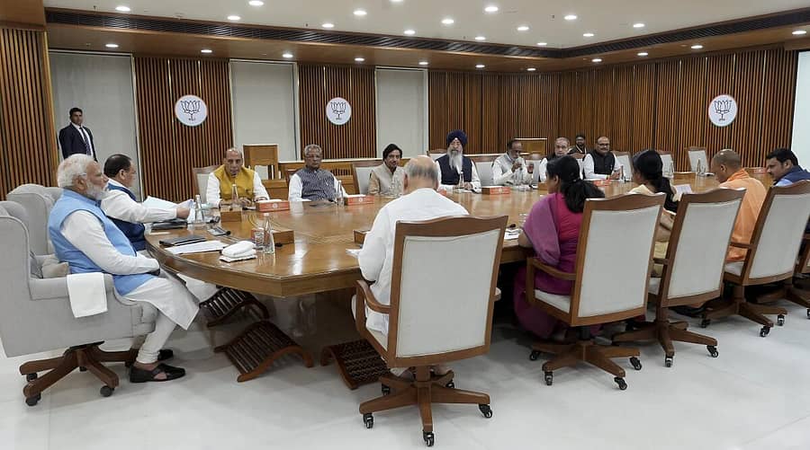 <div class="paragraphs"><p>ದೆಹಲಿಯಲ್ಲಿರುವ ಬಿಜೆಪಿ ಕೇಂದ್ರ ಕಚೇರಿಯಲ್ಲಿ ಶನಿವಾರ ನಡೆದ ಪಕ್ಷದ ಕೇಂದ್ರ ಚುನಾವಣಾ ಸಮಿತಿಯ ಸಭೆಯಲ್ಲಿ ನರೇಂದ್ರ ಮೋದಿ, ಜೆ.ಪಿ.ನಡ್ಡಾ, ರಾಜನಾಥ ಸಿಂಗ್ ಹಾಗೂ ಸಮಿತಿಯ ಸದಸ್ಯರು ಪಾಲ್ಗೊಂಡು ಚರ್ಚಿಸಿದರು</p></div>