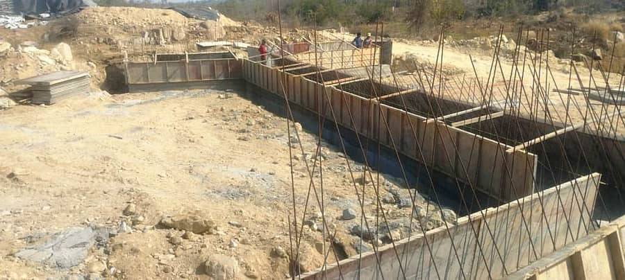 <div class="paragraphs"><p>ಅಟಲ್ ಭೂಜಲ ಯೋಜನೆಯಲ್ಲಿ ಚೆಕ್ ಡ್ಯಾಂ ಪ್ರಾರಂಭದ ಹಂತದಲ್ಲಿರುವುದು</p></div>