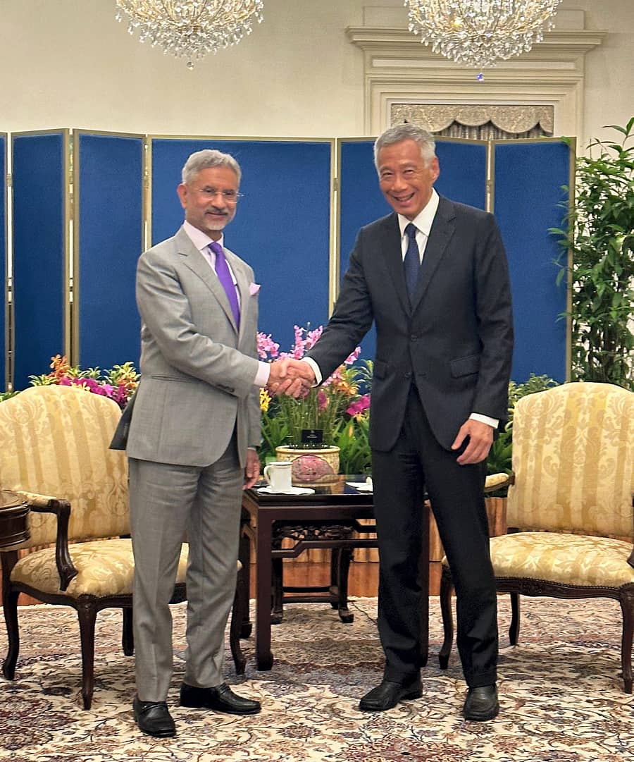 ಸಿಂಗಪುರ ಪ್ರಧಾನಿ ಲೀ ಸೀಯೆನ್‌ ಲೂಂಗ್‌ ಅವರ ಜೊತೆ ಭಾರತದ ವಿದೇಶಾಂಗ ವ್ಯವಹಾರಗಳ ಸಚಿವ ಎಸ್‌. ಜೈಶಂಕರ್‌