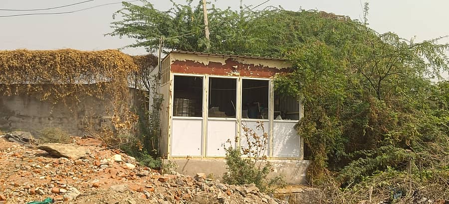 ಮಸ್ಕಿ ಪಟ್ಟಣದ 17ನೇ ವಾರ್ಡ್ನಲ್ಲಿ ಪುರಸಭೆಯಿಂದ ನಿರ್ಮಿಸಿದ್ದ ನೀರು ಶುದ್ದೀಕರಣ ಘಟಕ ಪಾಳು ಬಿದ್ದಿದೆ