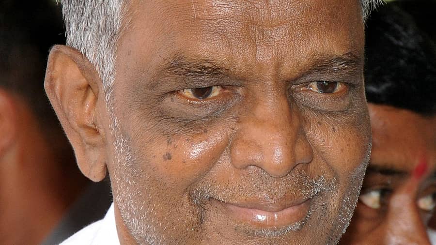 ಶ್ರೀನಿವಾಸ್ ಪ್ರಸಾದ್