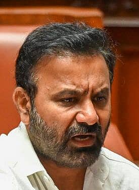 ಸಂತೋಷ ಎಸ್.ಲಾಡ್