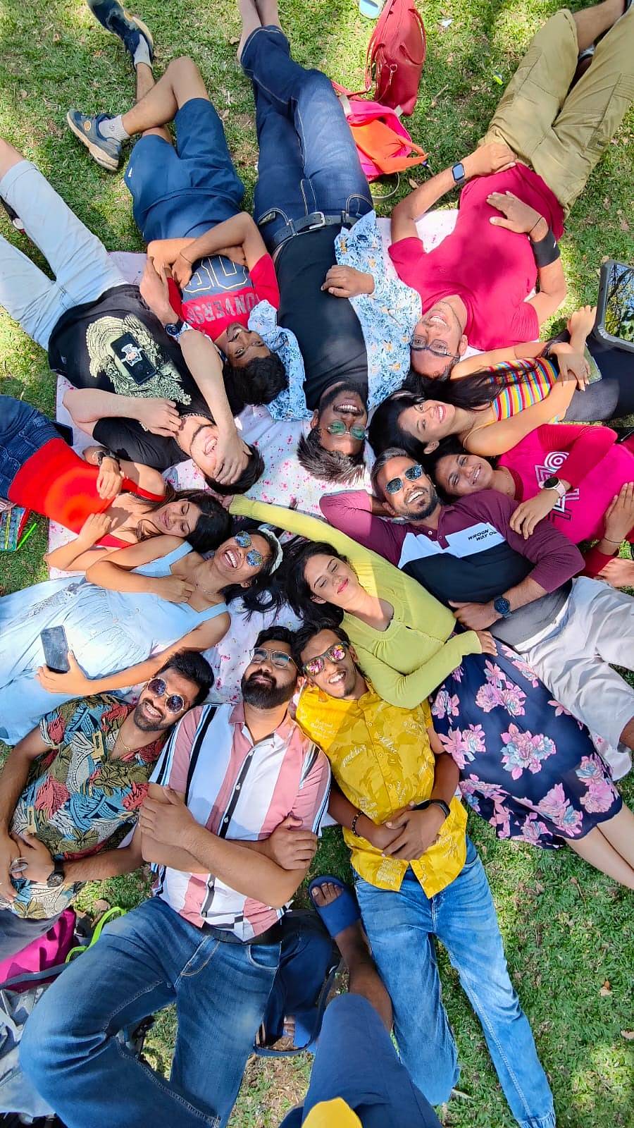 ಸರ್ವಜನಾಂಗದ ಶಾಂತಿಯ ತೋಟದಲ್ಲಿ ನಾವು...