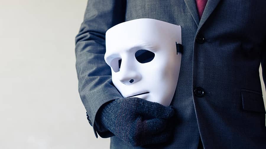 <div class="paragraphs"><p>ವಂಚನೆ (ಪ್ರಾತಿನಿಧಿಕ ಚಿತ್ರ)</p></div>