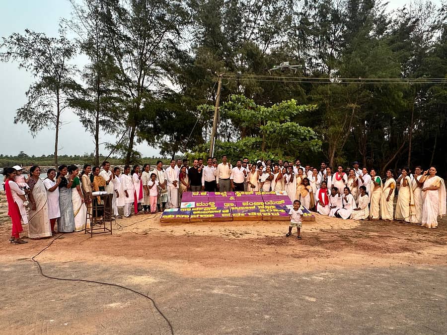 ಮೂಲ್ಕಿ ತಾಲ್ಲೂಕಿನ ಗ್ರಾಮ ಪಂಚಾಯಿತಿ ಸಂಯೋಜನೆಯಲ್ಲಿ ಸಸಿಹಿತ್ಲು ಬೀಚ್ನಲ್ಲಿ ಮತದಾನ ಜಾಗೃತಿ ಅಭಿಯಾನ ನಡೆಯಿತು