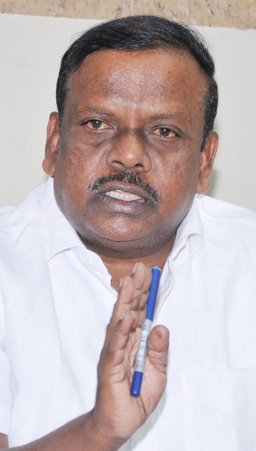 ಎಲ್.ಹನುಮಂತಯ್ಯ