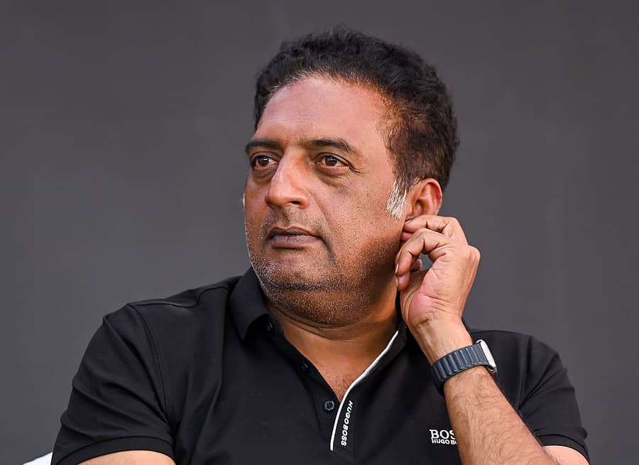 <div class="paragraphs"><p>ಪ್ರಕಾಶ್ ರಾಜ್</p></div>