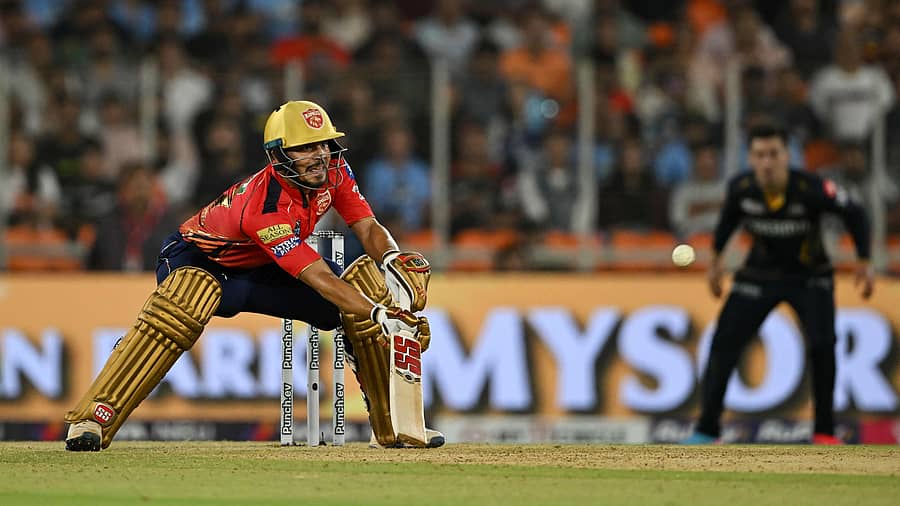 <div class="paragraphs"><p>ಅಶುತೋಷ್ ಬ್ಯಾಟಿಂಗ್</p></div>