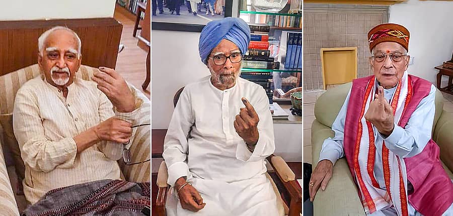 <div class="paragraphs"><p>ಮನೆಯಿಂದಲೇ ಮತದಾನ ಮಾಡಿದ (ಎಡದಿಂದ) ಮೊಹಮ್ಮದ್ ಹಮೀದ್ ಅನ್ಸಾರಿ, ಮನಮೋಹನ್ ಸಿಂಗ್ ಮತ್ತು ಮುರಳಿ ಮನೋಹರ ಜೋಷಿ </p></div>